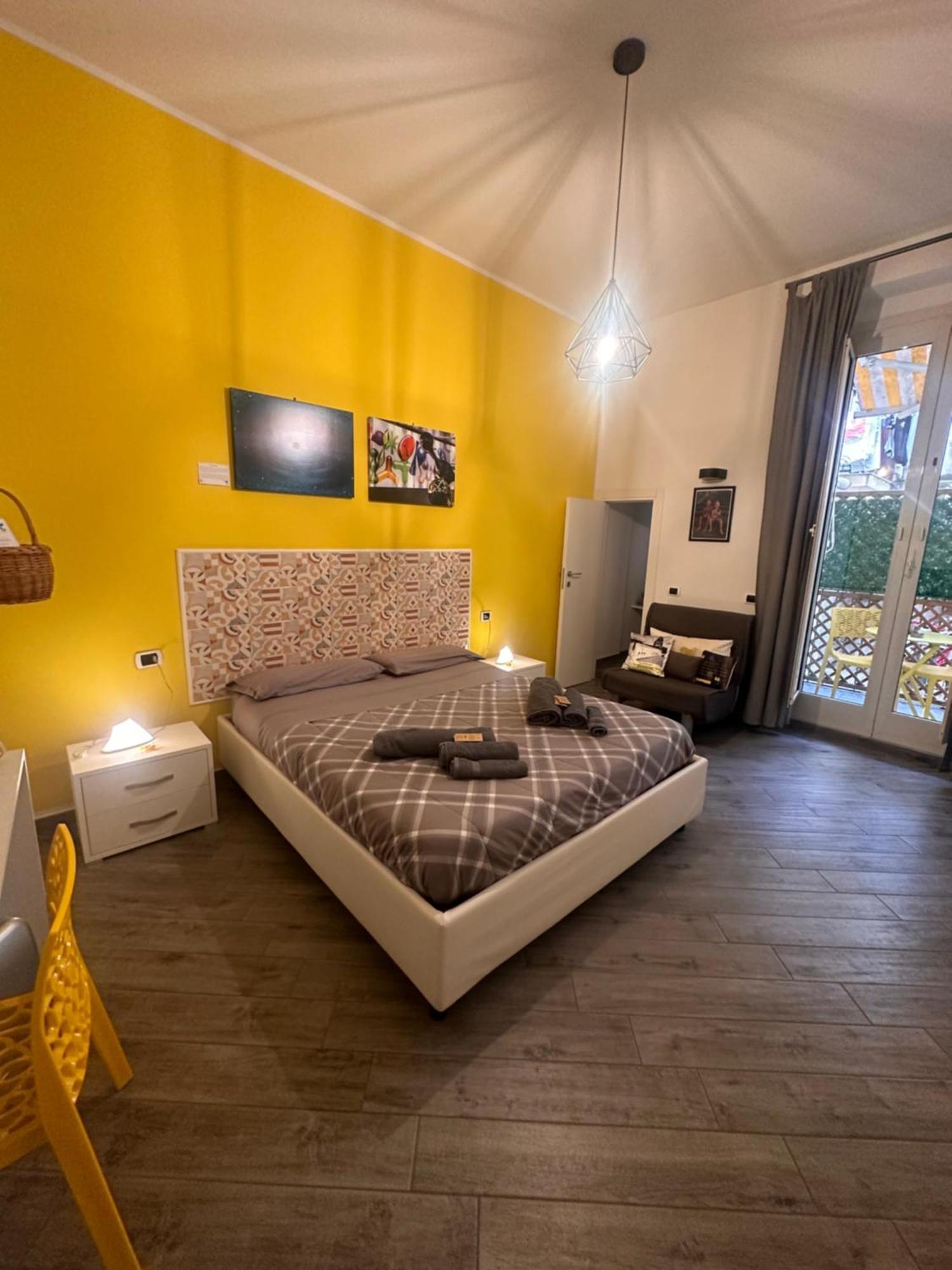 B&B Cosmoneapolitan Zewnętrze zdjęcie